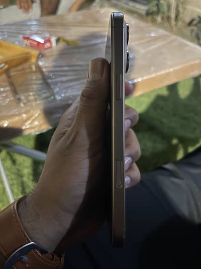 Apple iPhone 16 Pro Max JV