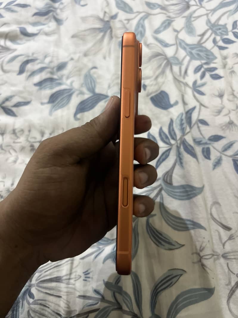 Apple iPhone 17 Pro Max 2