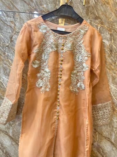 peach colour dress