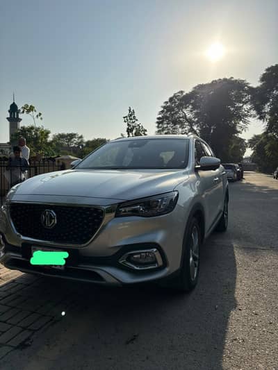 MG HS 2024