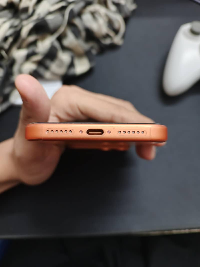 Apple iPhone 17 Pro Max 5