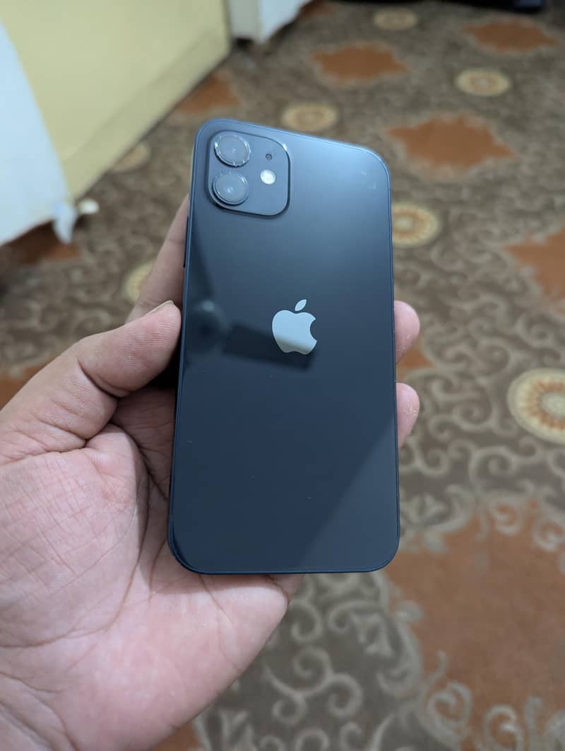 Apple iPhone 12 3