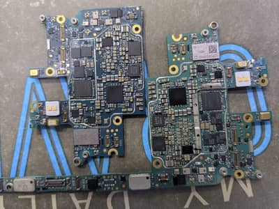 Kharab Android Mobile ka Board Acha rate per sall Karya