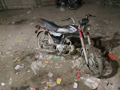Unique 70 2017 model wathsapp 03713812967
