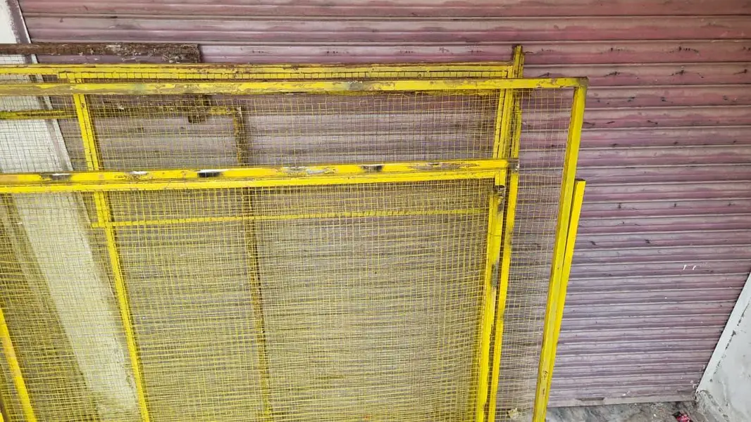 pigeons cage and pigeons for sale — photo 5