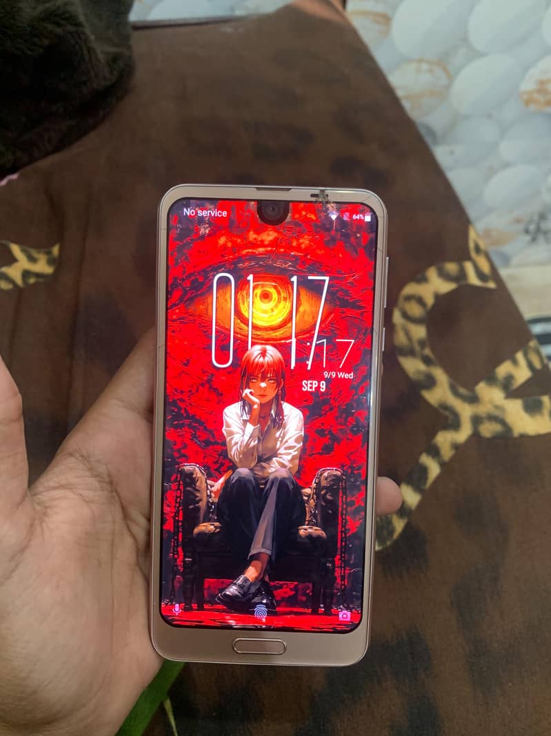 Sharp Aquos R2 6