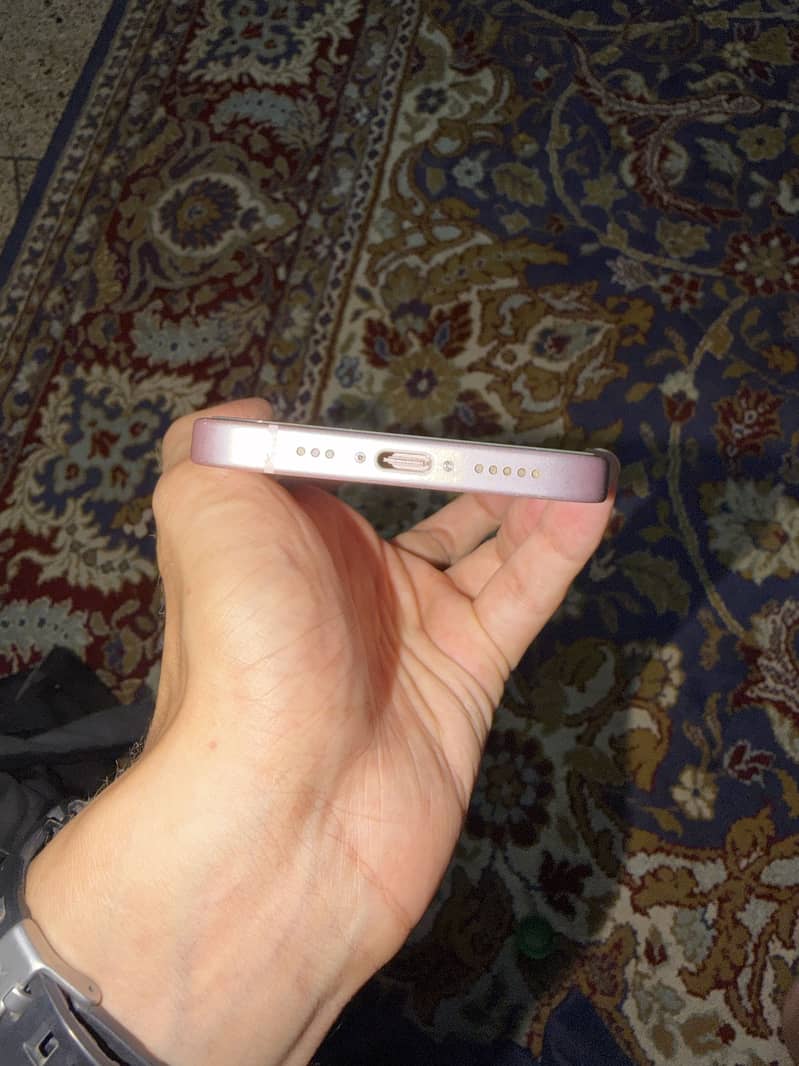Apple iPhone 15 3