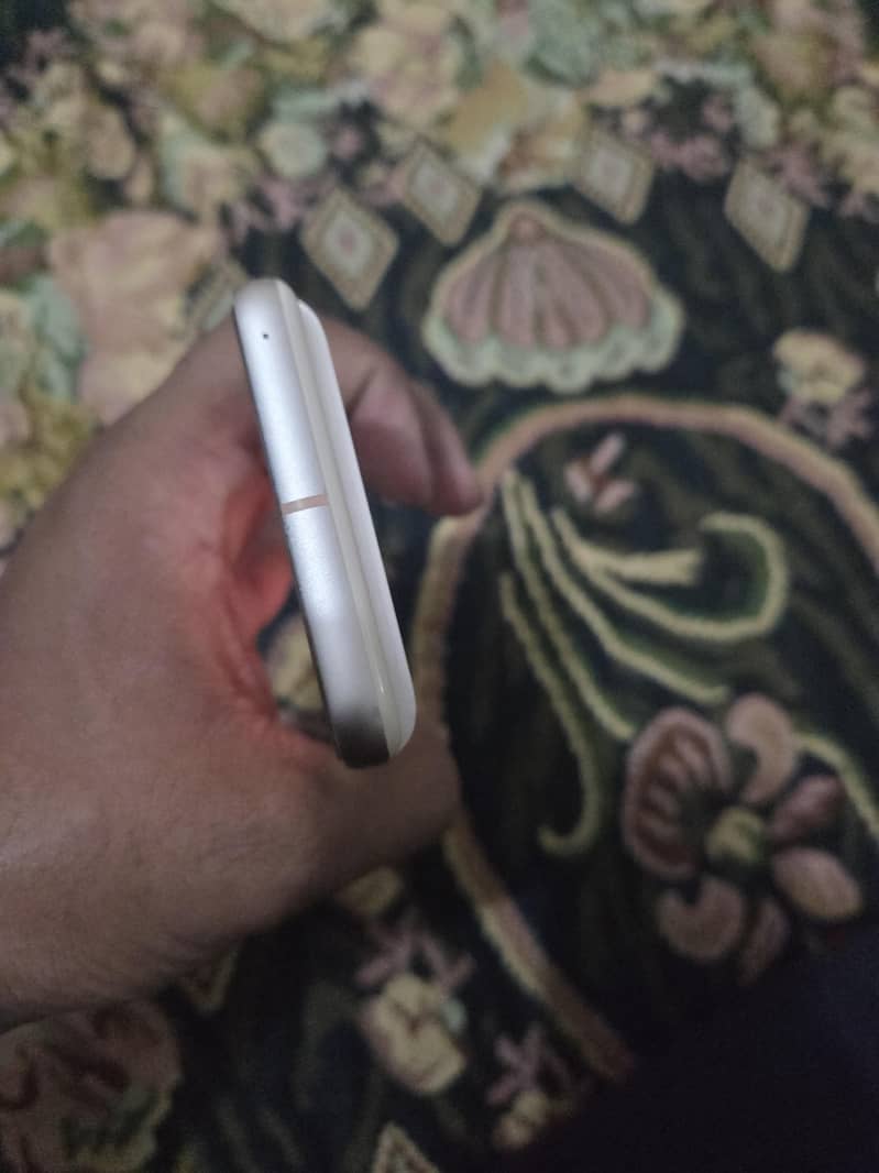 Google Pixel 8 2