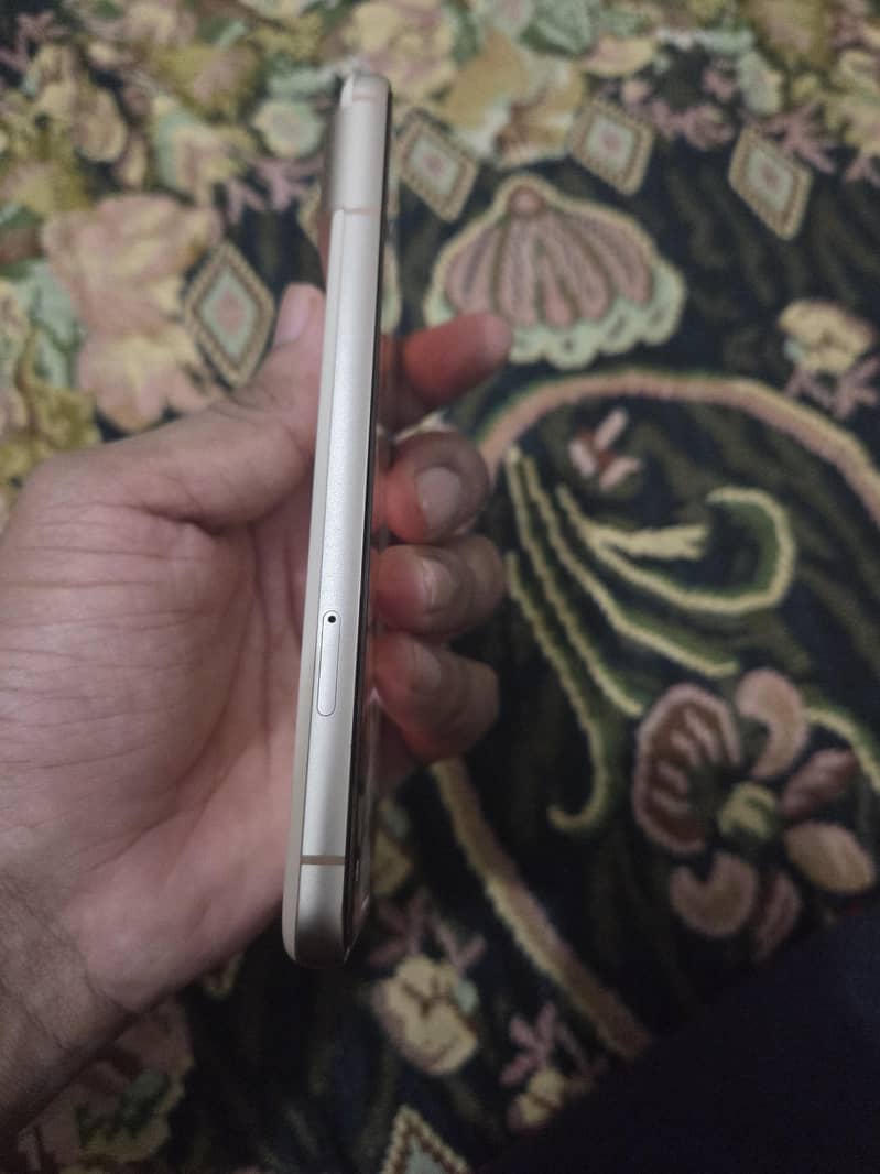 Google Pixel 8 3