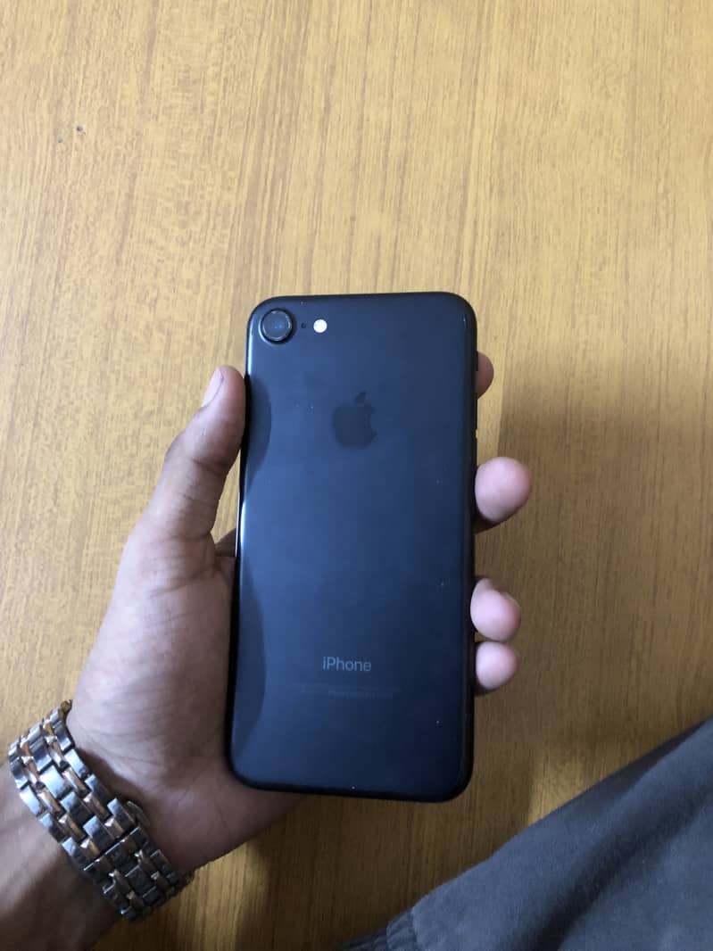 Apple iPhone 7 4