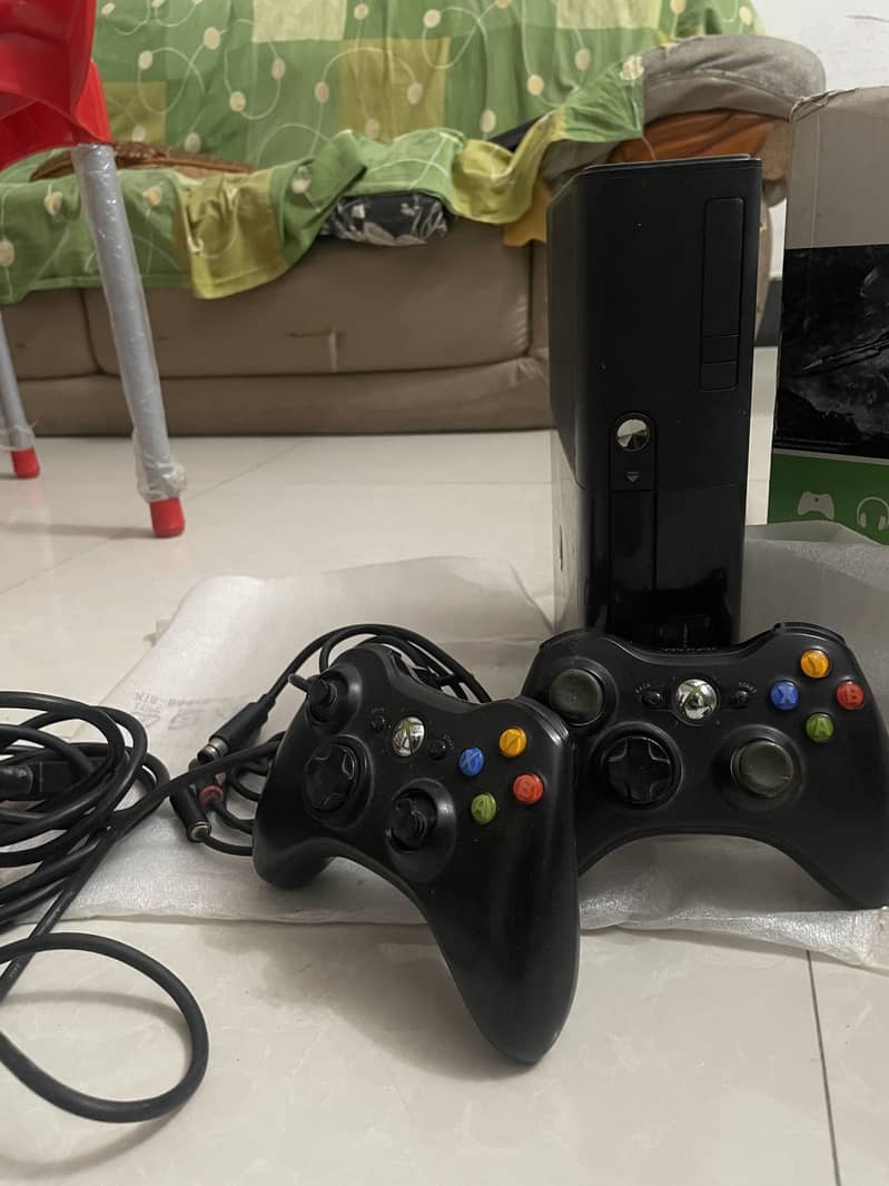 Xbox 360E 0