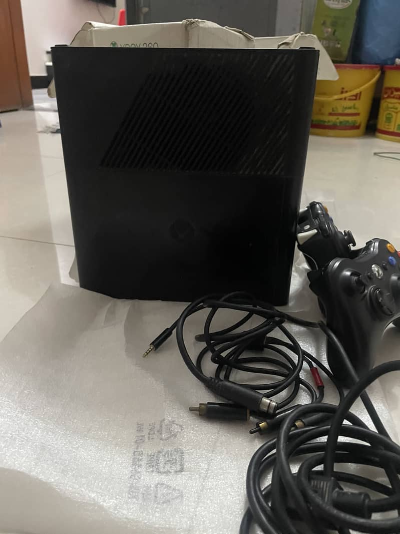 Xbox 360E 3