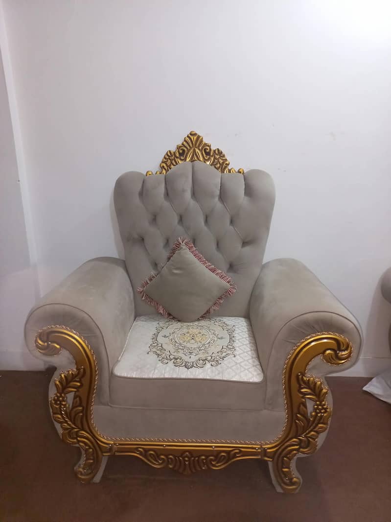 Taj Sofa 2