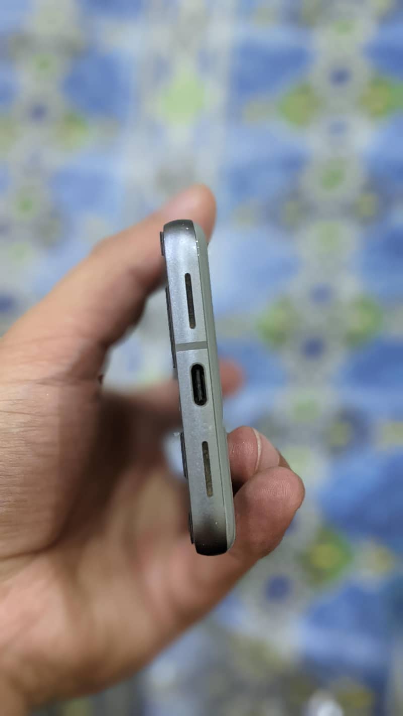 Google Pixel 8 cp*d 3