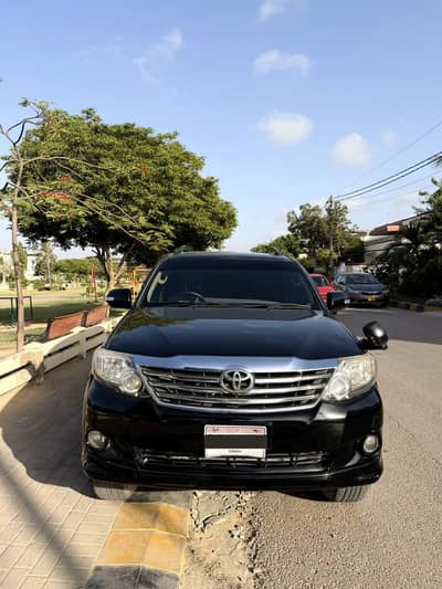 Toyota Fortuner V 2013