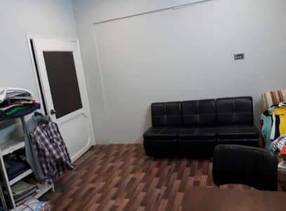 For any commercial use G+1 corner house available for rent