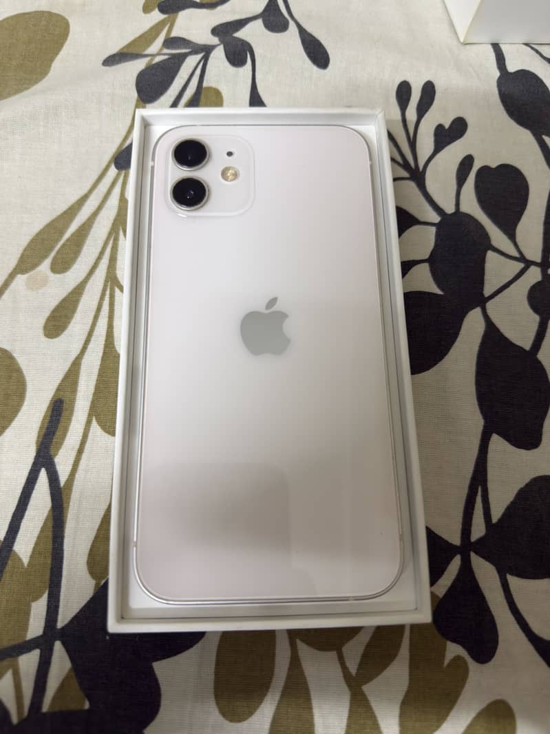 Apple iPhone 12 2