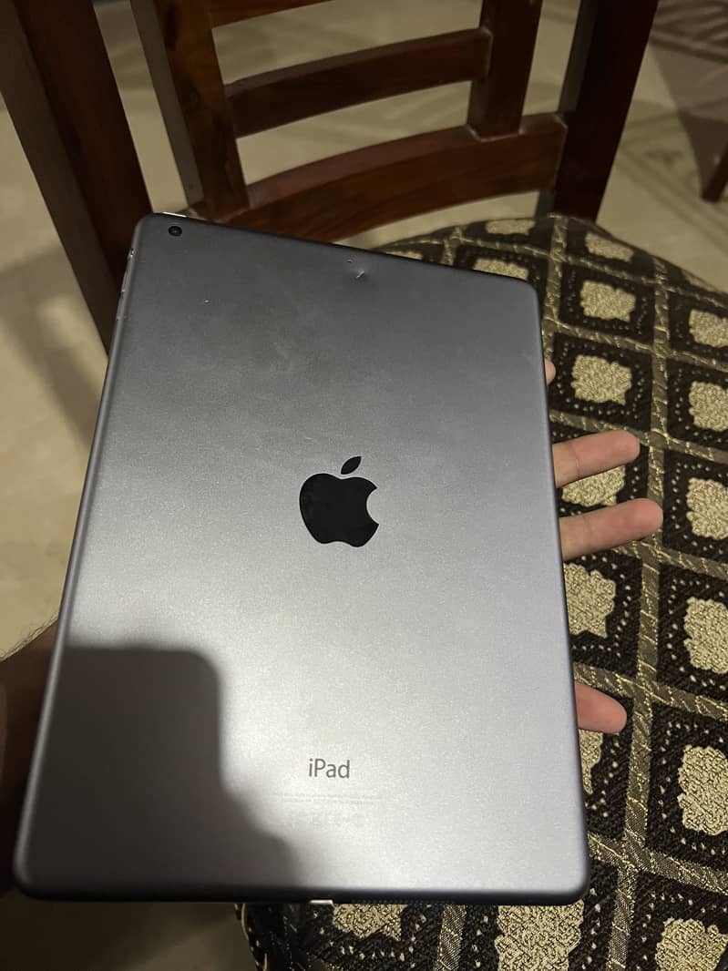 Ipad air 4