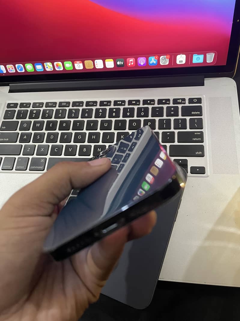 Apple iPhone 12 Pro 4