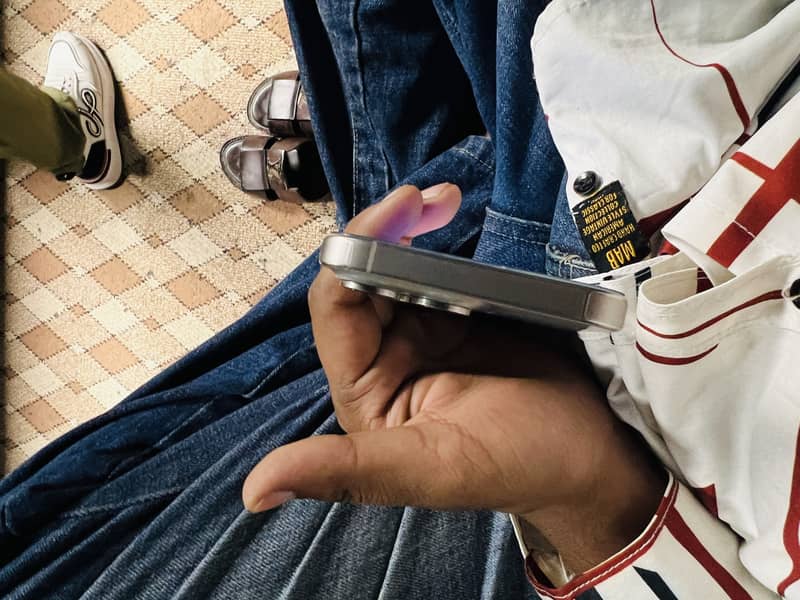 Apple iPhone 15 Pro Max 3