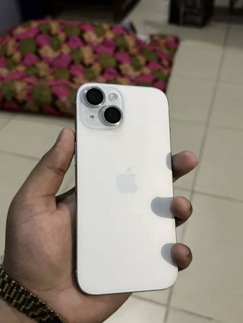 Apple iPhone 15 1