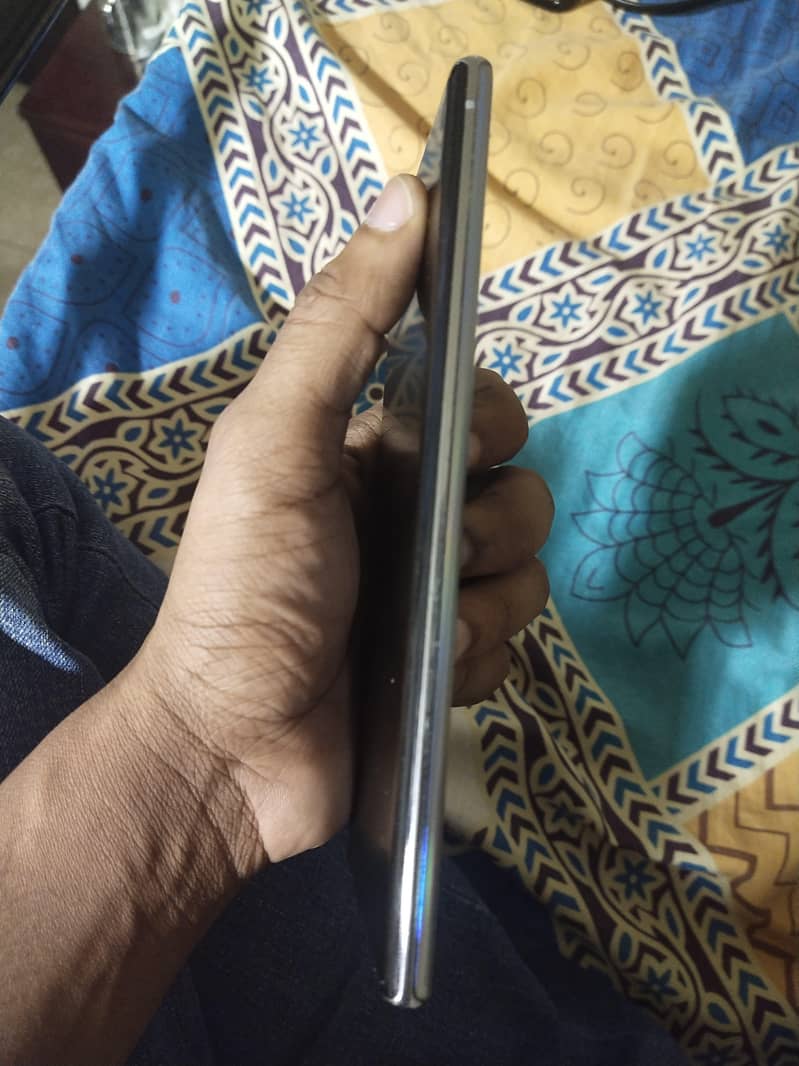 Samsung Mobile Note 10 Plus 3