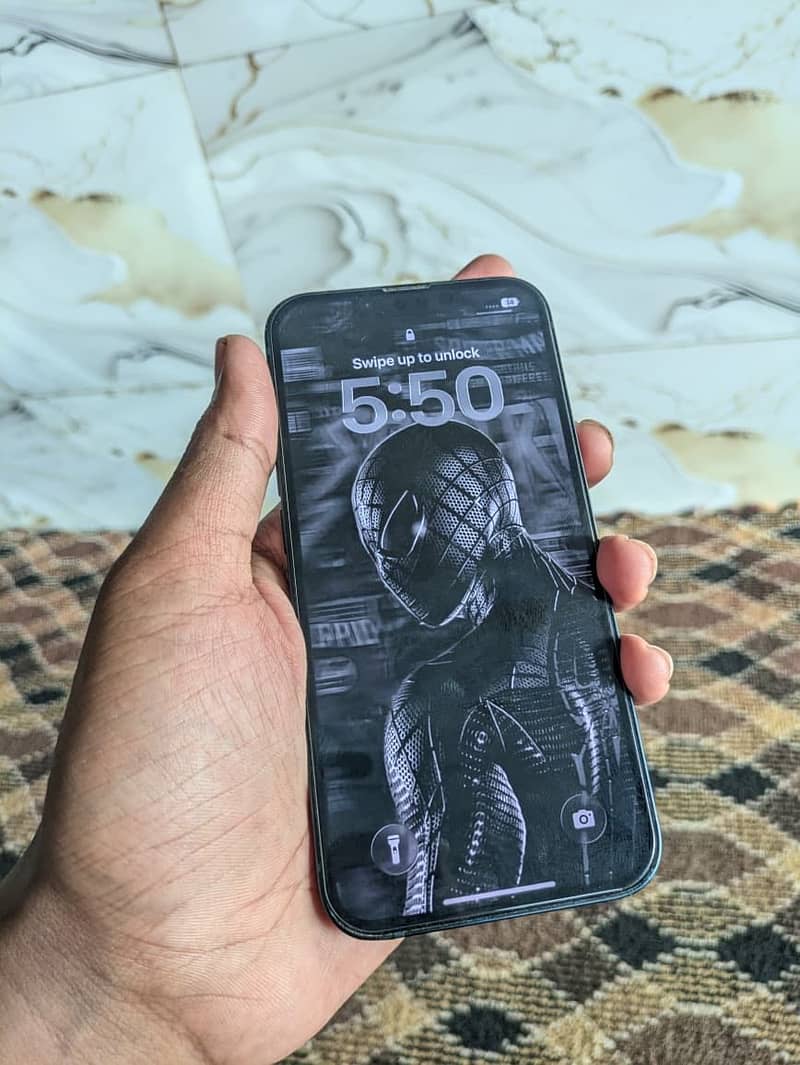 Apple iPhone 13 3