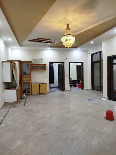 08 MARLA LOWER PORTION WITH GARAGE FOR RENT IN JOHAR TOWN LAHORE