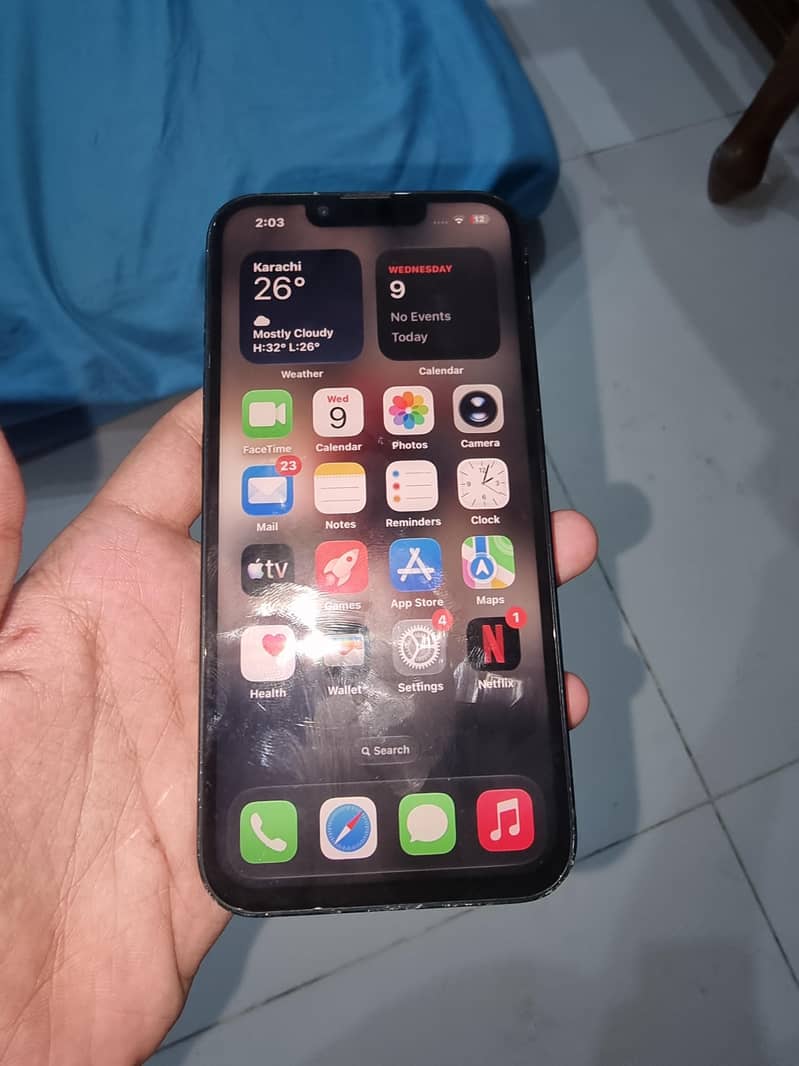 Apple iPhone 13 2