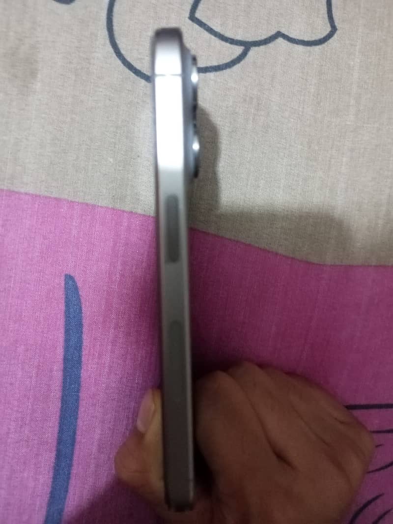 Apple iPhone 15 Pro 5