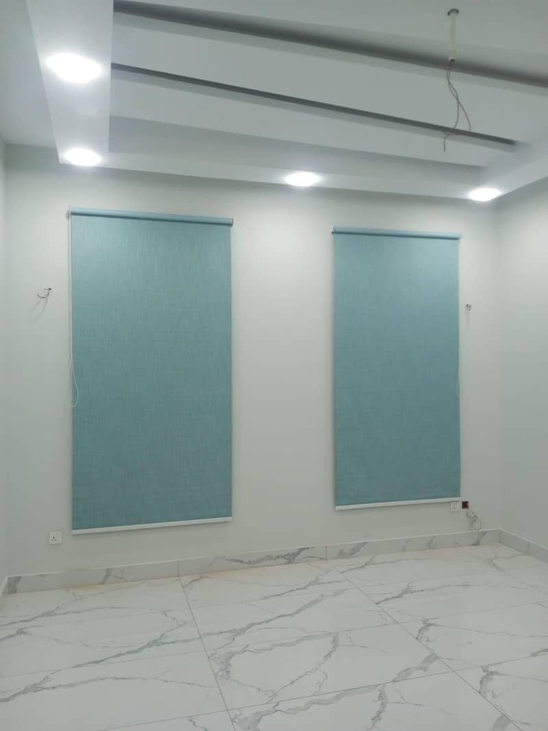 Blinds 10