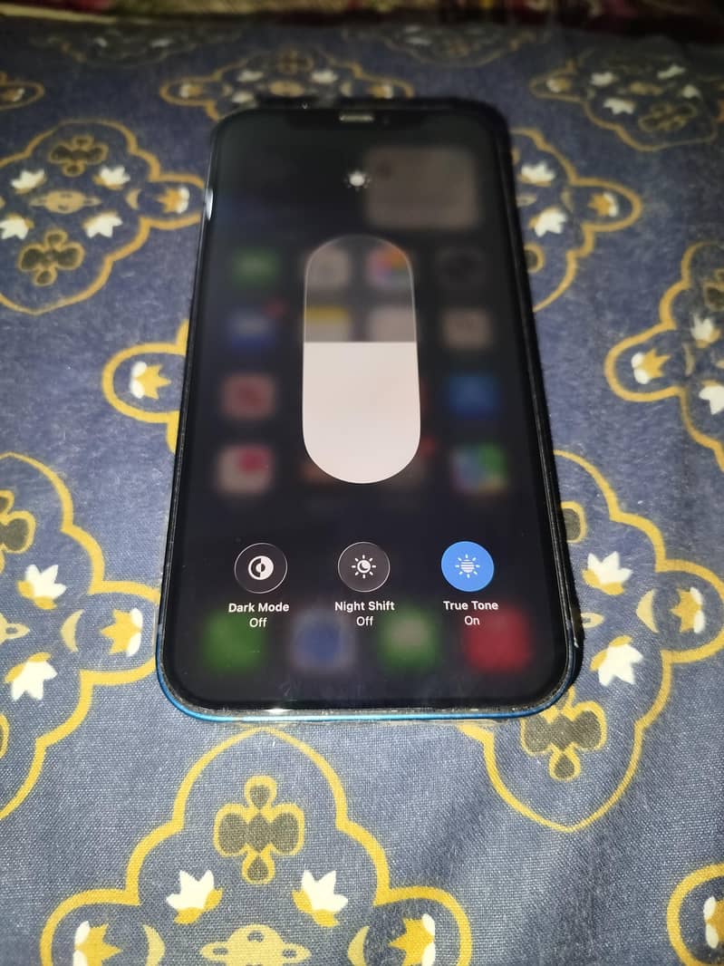 Apple iPhone 12 3
