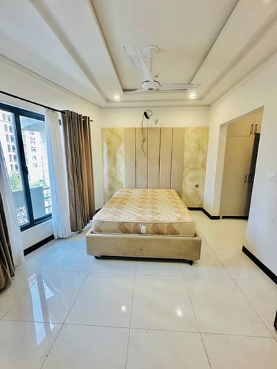 2 bed corner apartment for sale