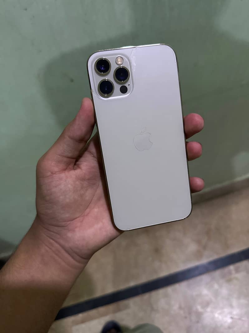 Apple iPhone 12 Pro 1