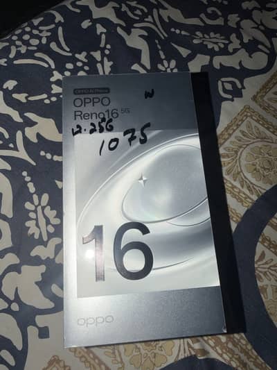 OPPO Reno 16