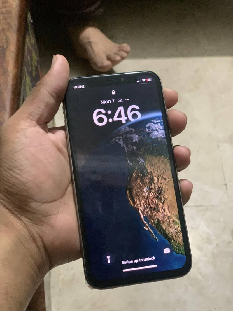 Apple iPhone X 2
