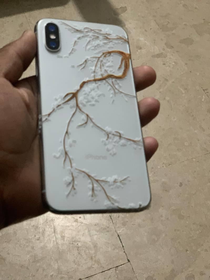 Apple iPhone X 4