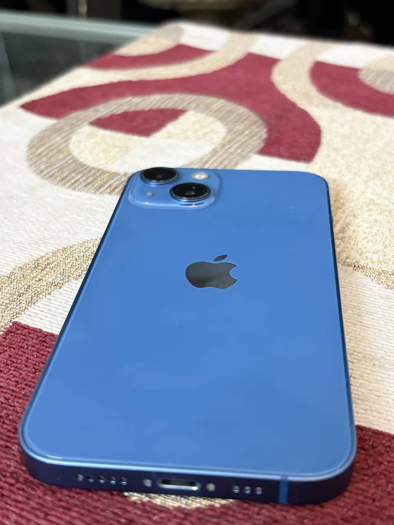 Apple iPhone 13 1