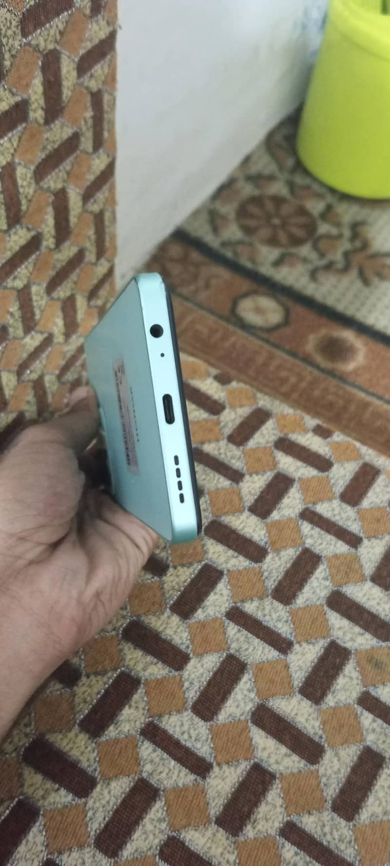 Honor Play 4