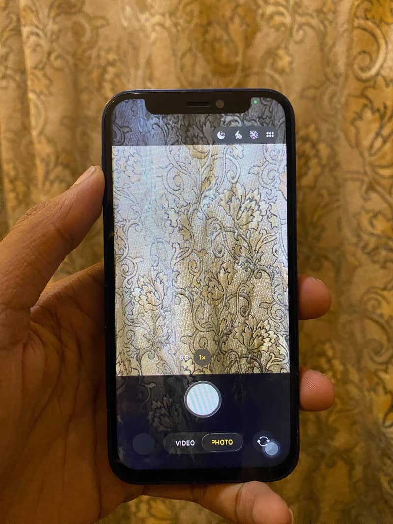 Apple iPhone 12 mini 6