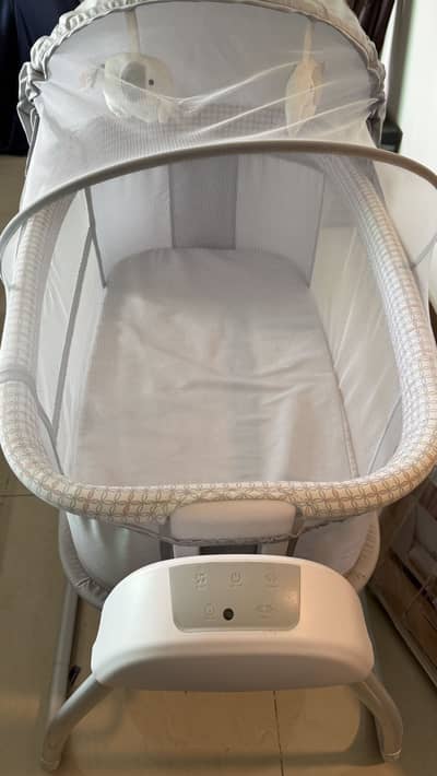 Mastela Deluxe 4-in-1 Baby Bassinet | Excellent Condition