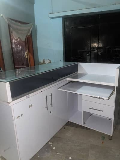 Shop Counter Available For Sell