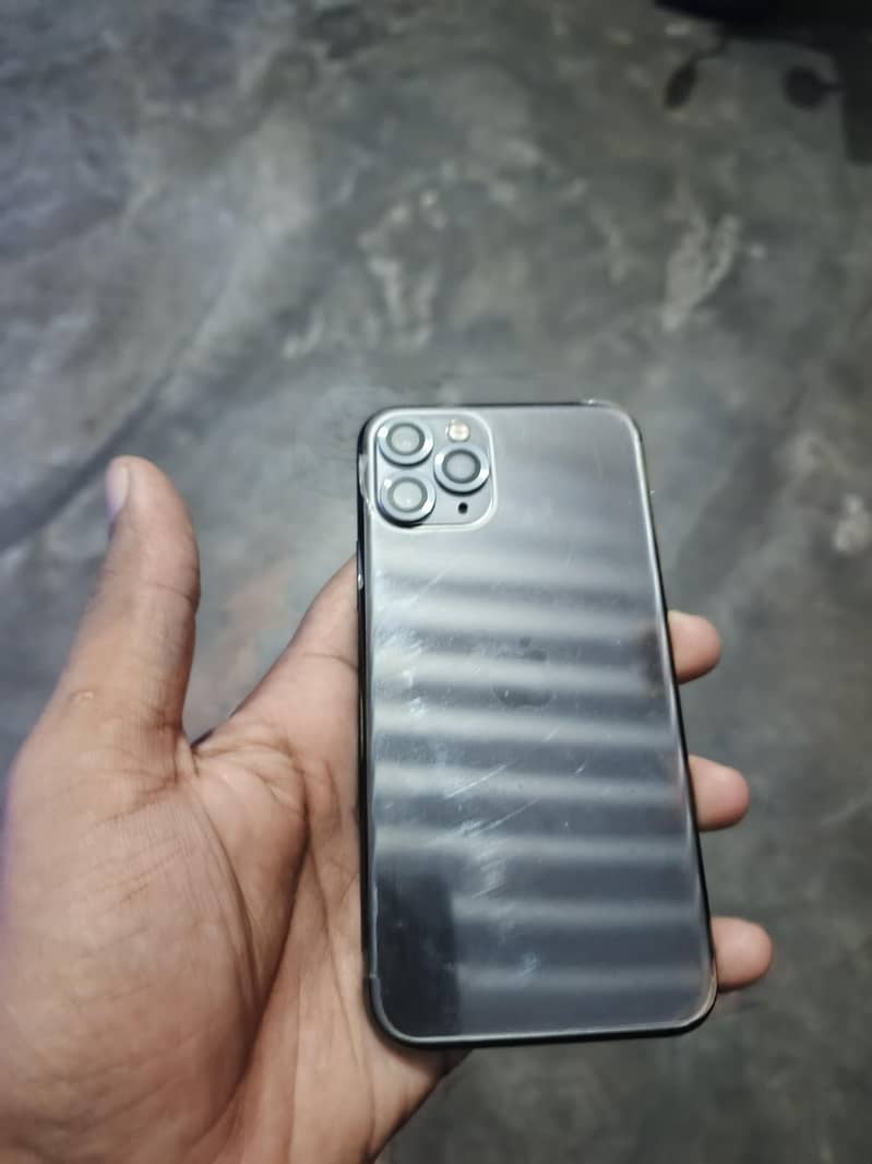 Apple iPhone 11 Pro 0