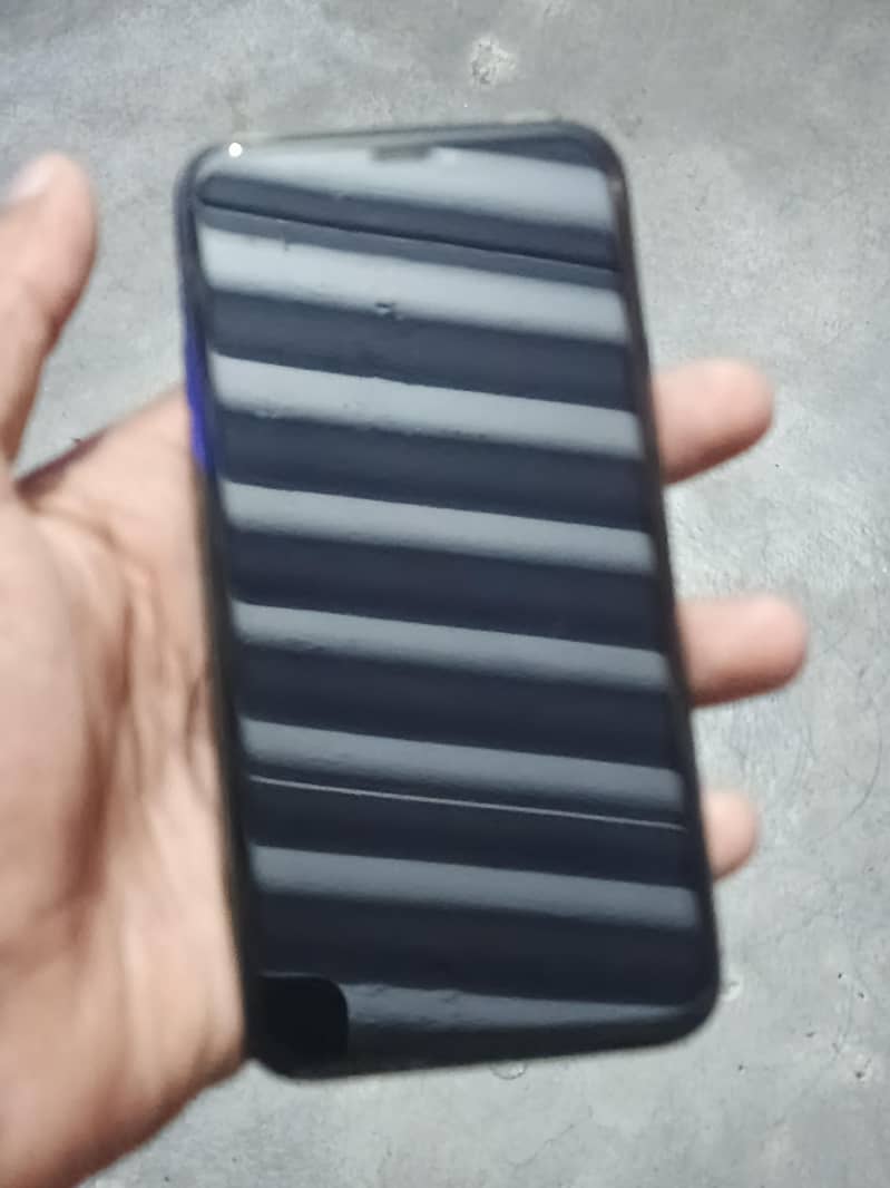 Apple iPhone 11 Pro 1