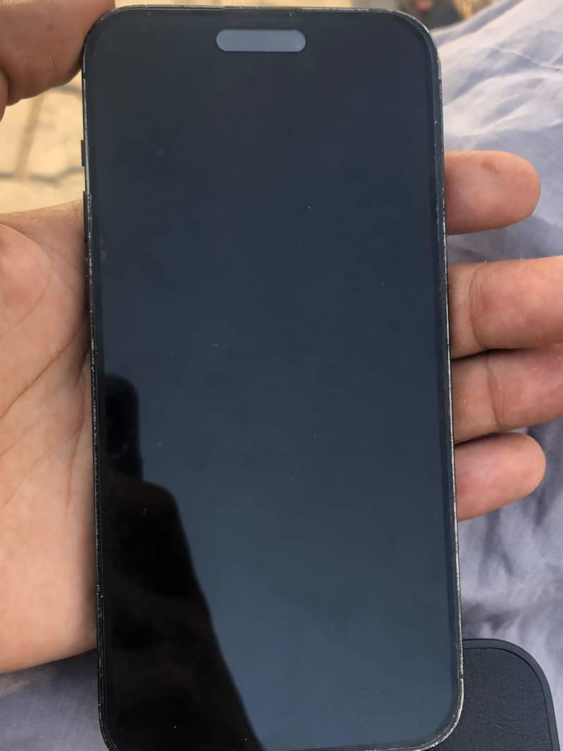 Apple iPhone 14 Pro Max 1