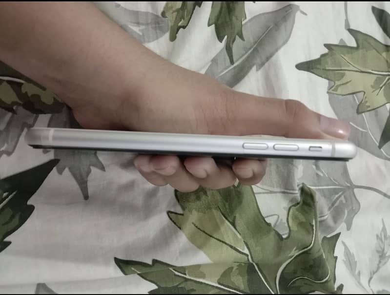 Apple iPhone 11 cash on delivery only in Multan 1