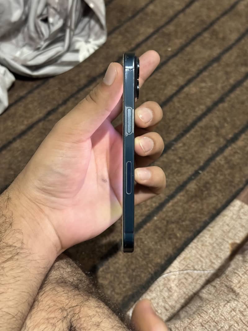 Apple iPhone 14 1