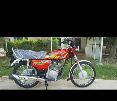 Honda 125 Red Coloure