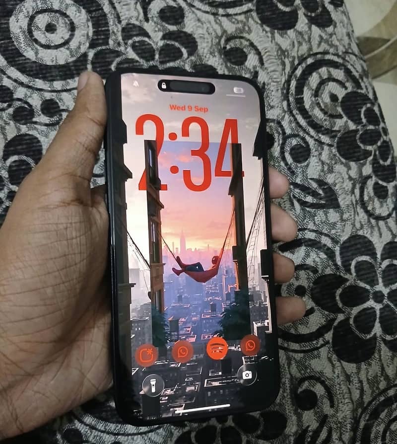 Apple iPhone 16 Plus jv 3