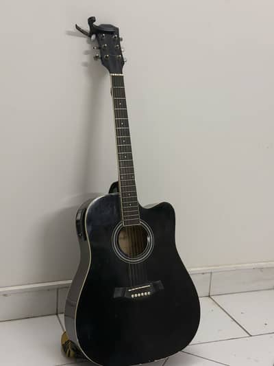 Semi acoustic guitar for sell